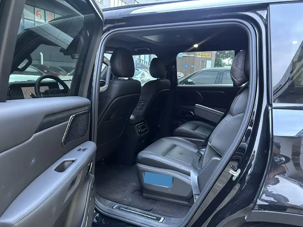 2023 ROX 01 1.5T 152HP L4 REEV 56.01KWH,autocango,china used car exporter,china ev exporter,chinese used car exporter,chinese used ev exporter