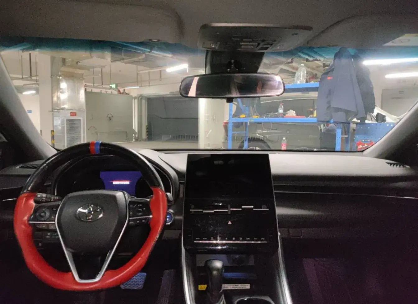 2022 TOYOTA AVALON thumbnail 3