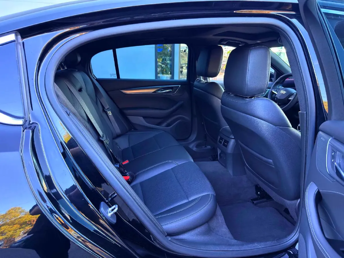 2024 Cadillac CT5 2.0T 237HP L4 10AT,autocango,china used car exporter,china ev exporter,chinese used car exporter,chinese used ev exporter