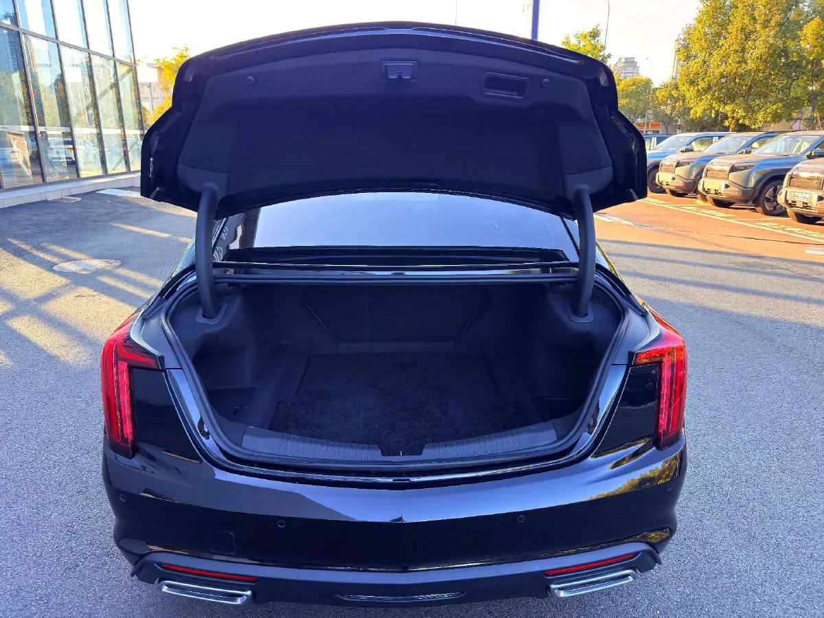 2024 Cadillac CT5 2.0T 237HP L4 10AT,autocango,china used car exporter,china ev exporter,chinese used car exporter,chinese used ev exporter