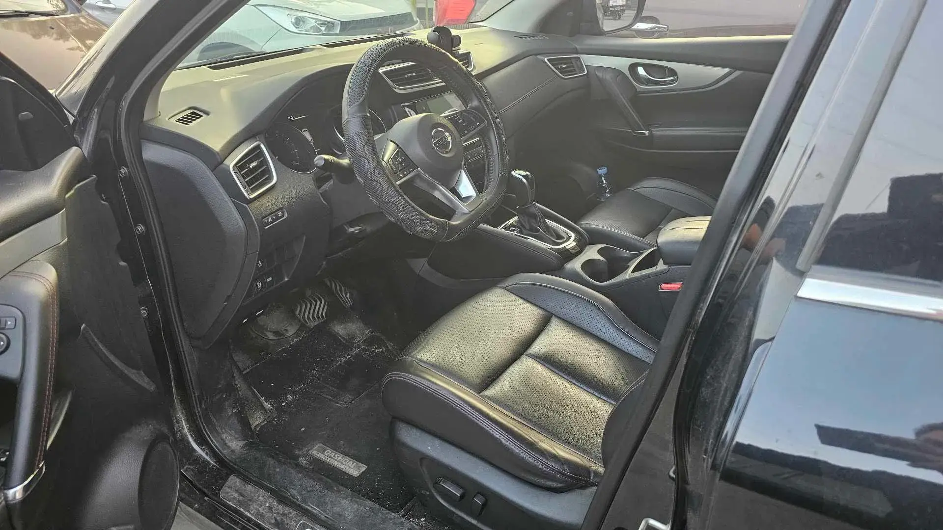 2021 NISSAN QASHQAI thumbnail 3