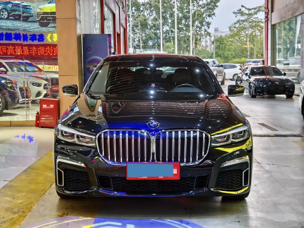 2019 BMW 7 Series 3.0T 340HP L6 8AT,autocango,china used car exporter,china ev exporter,chinese used car exporter,chinese used ev exporter