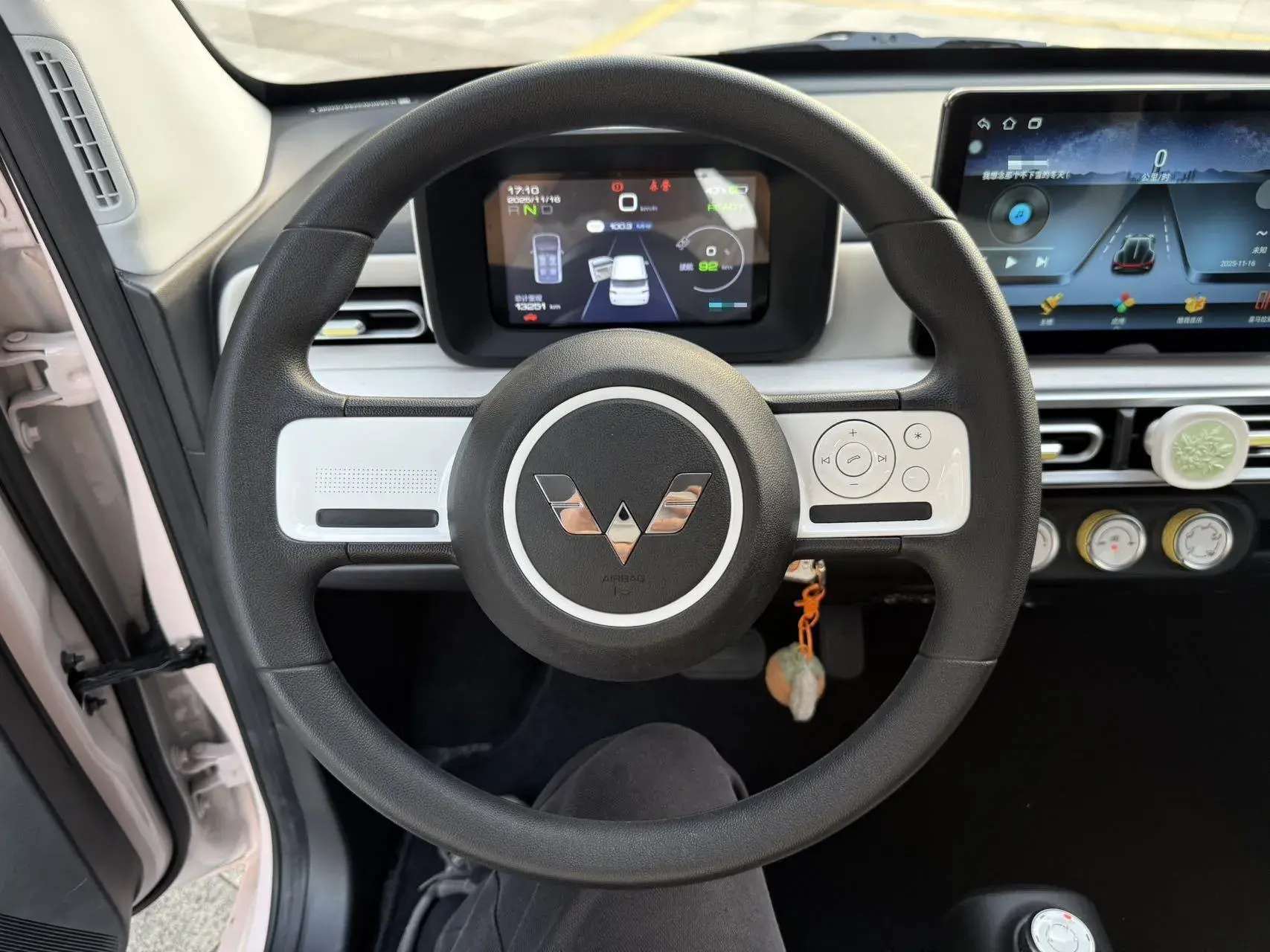 2024 WULING HONGGUANG thumbnail 2