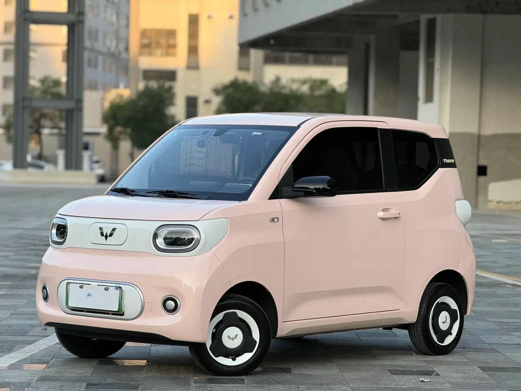 2024 WULING HONGGUANG view 1