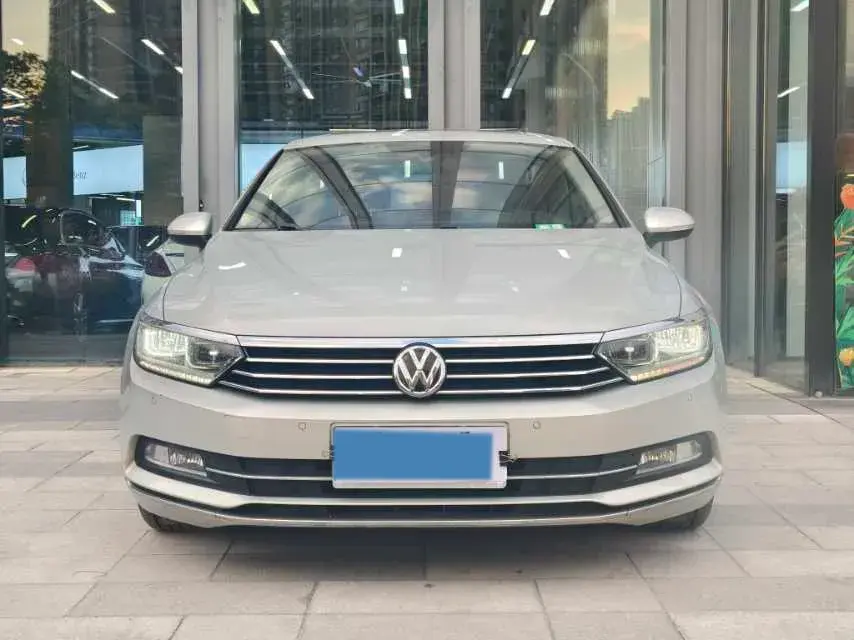 2019 VOLKSWAGEN MAGOTAN thumbnail 2