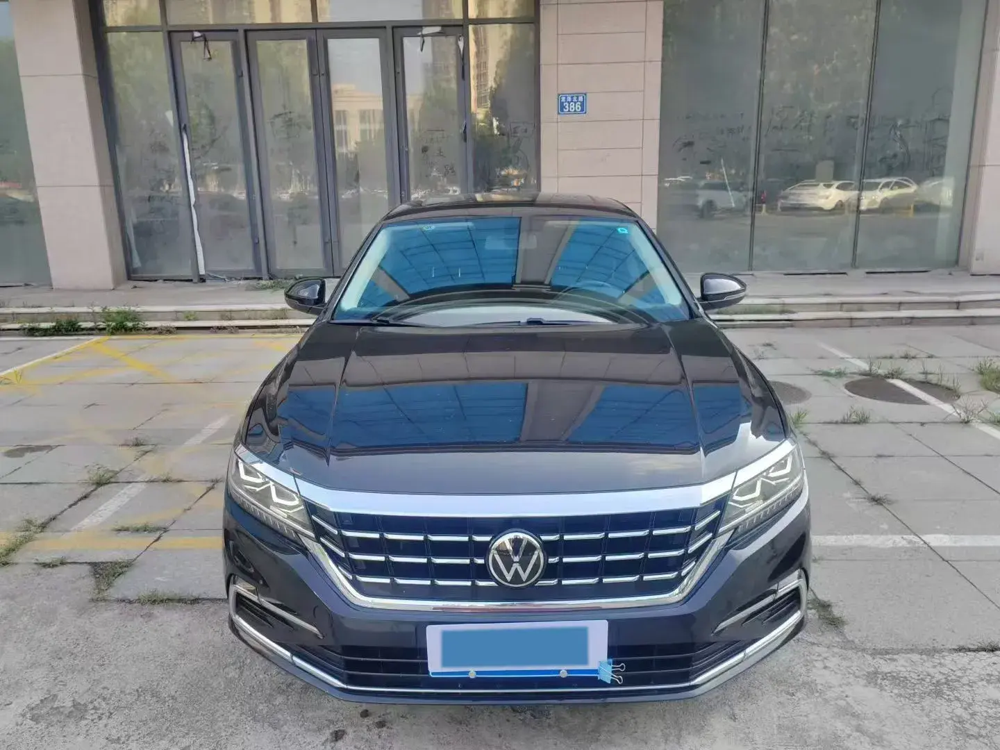 2021 VOLKSWAGEN PASSAT thumbnail 2