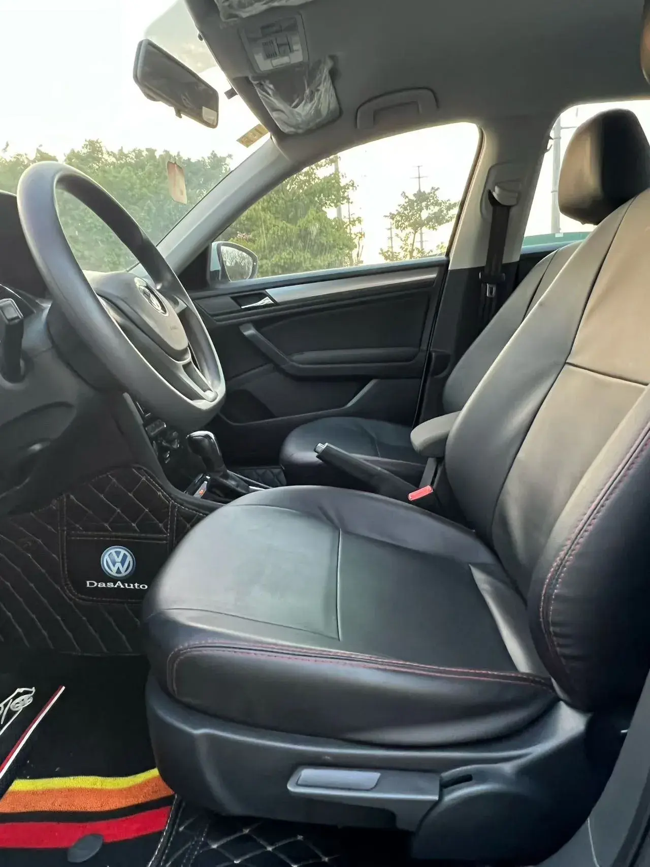 2019 VOLKSWAGEN BORA thumbnail 4