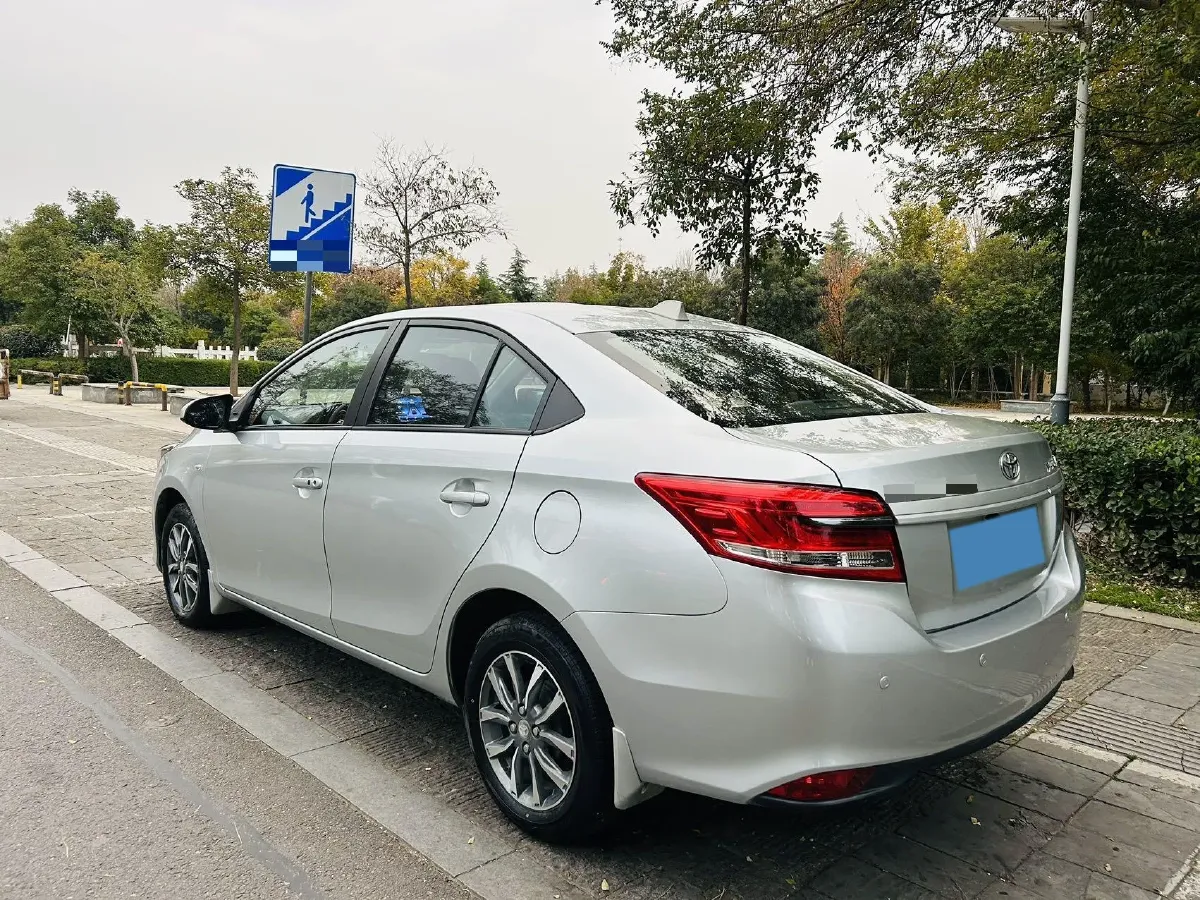 2021 Toyota Yaris L 1.5L 112HP L4 CVT,autocango,china used car exporter,china ev exporter,chinese used car exporter,chinese used ev exporter