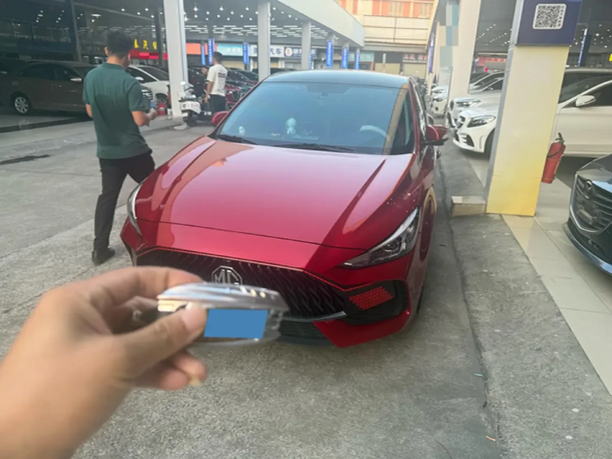 2022 MG 5 1.5L 120HP L4 5MT,autocango,china used car exporter,china ev exporter,chinese used car exporter,chinese used ev exporter