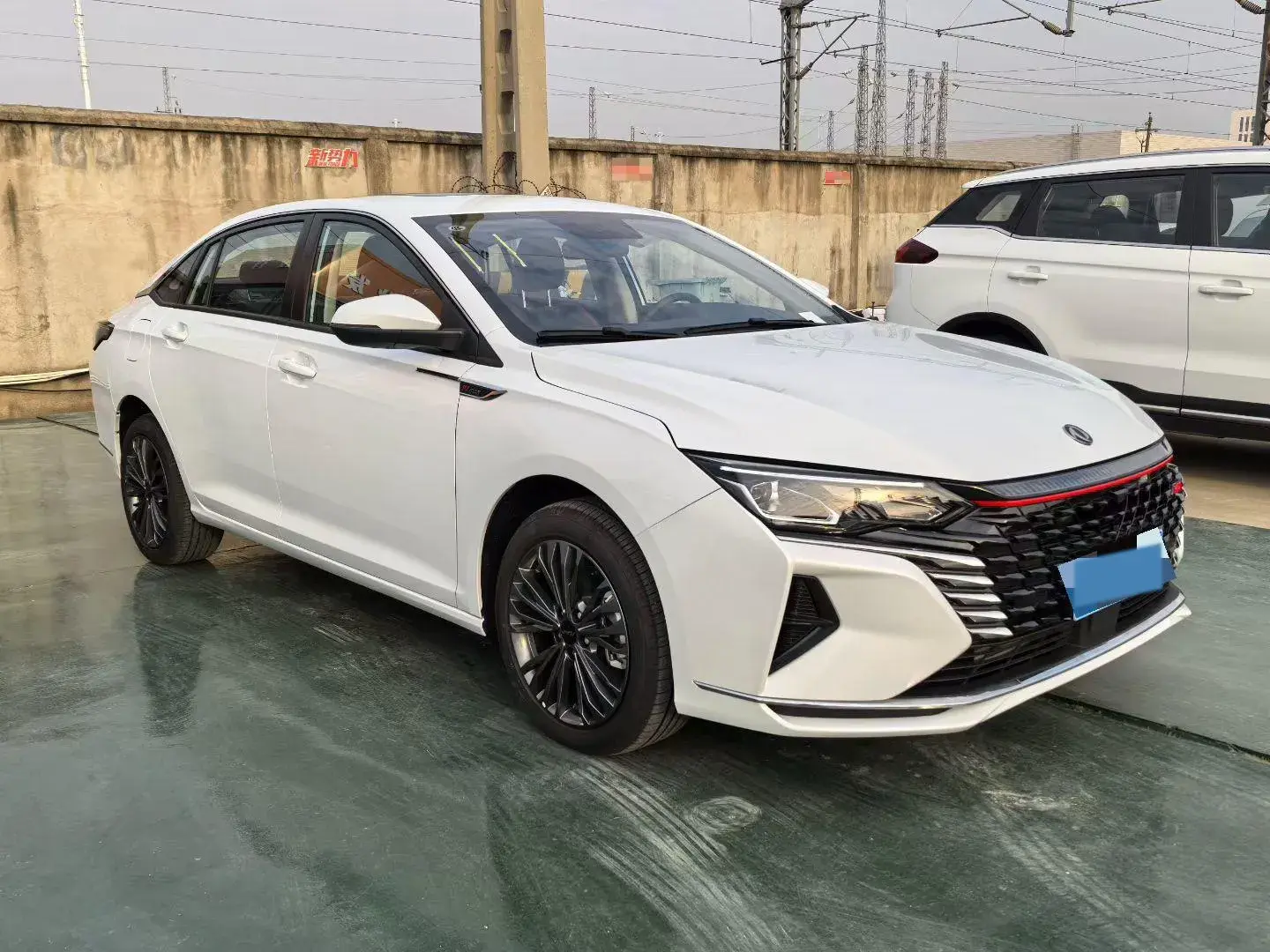 2024 DONGFENG AEOLUS thumbnail 3