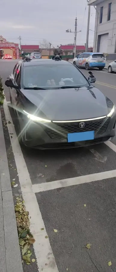 2023 ChangAn Raeton Plus 1.5T 188HP L4 7DCT,autocango,china used car exporter,china ev exporter,chinese used car exporter,chinese used ev exporter