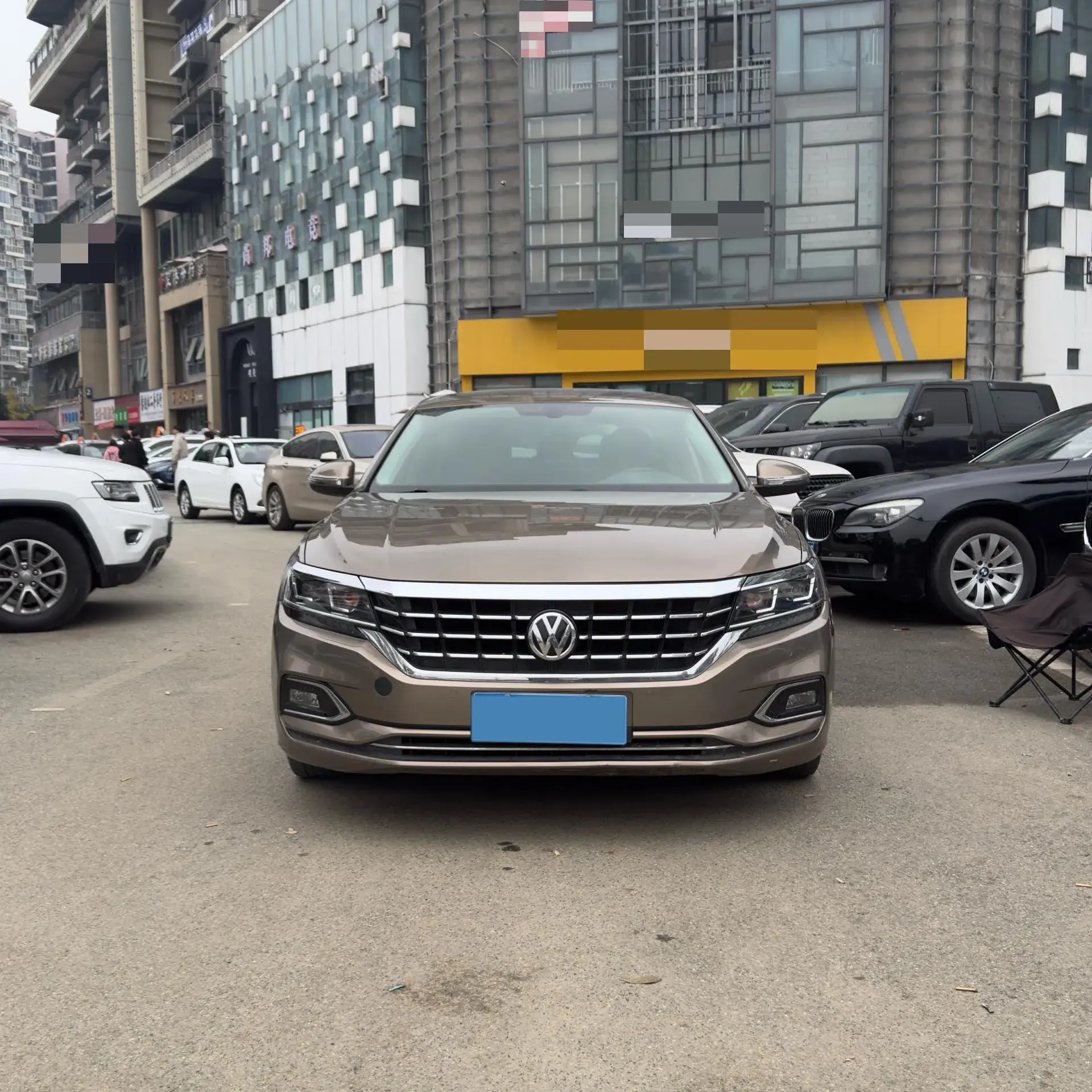 2019 VOLKSWAGEN PASSAT thumbnail 2