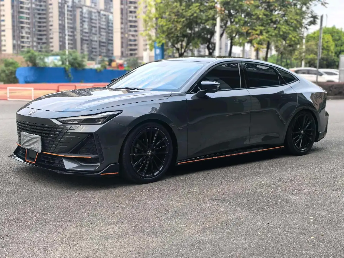 2022 ChangAn UNI-V 1.5T 188HP L4 7DCT