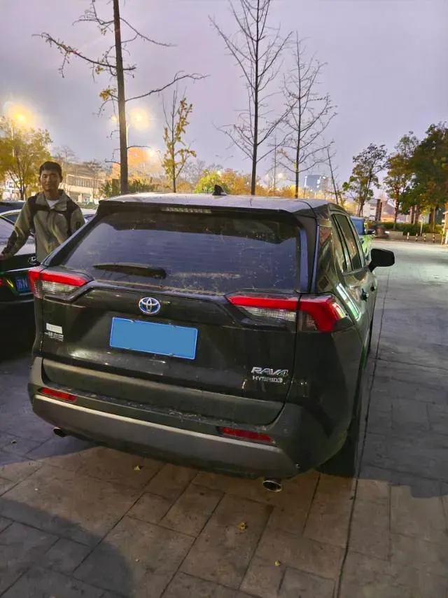 2021 Toyota RAV4 Hybird E+ 2.5L 180HP L4 E-CVT PHEV 15.984KWH,autocango,china used car exporter,china ev exporter,chinese used car exporter,chinese used ev exporter