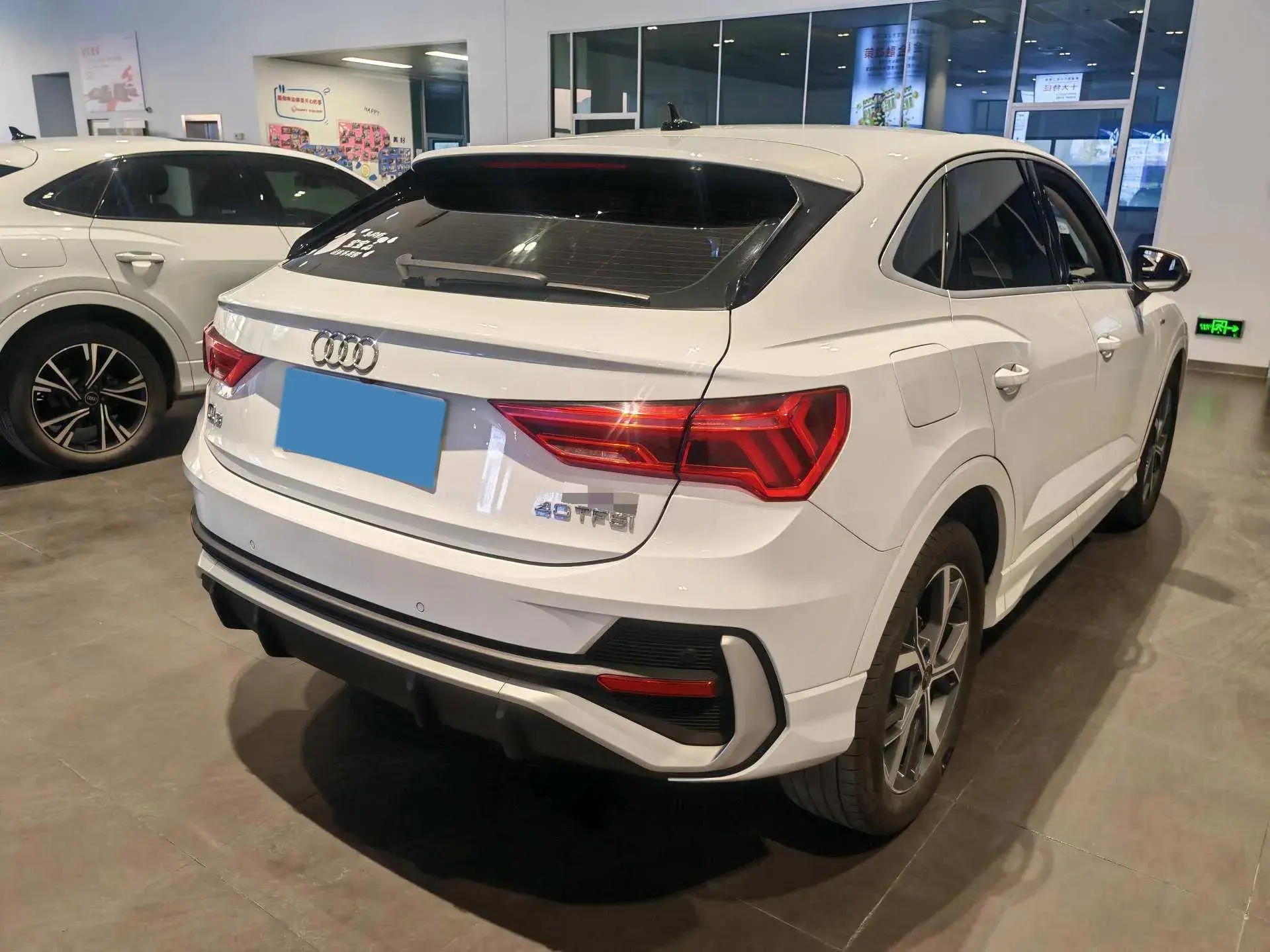 2021 AUDI Q3 thumbnail 2