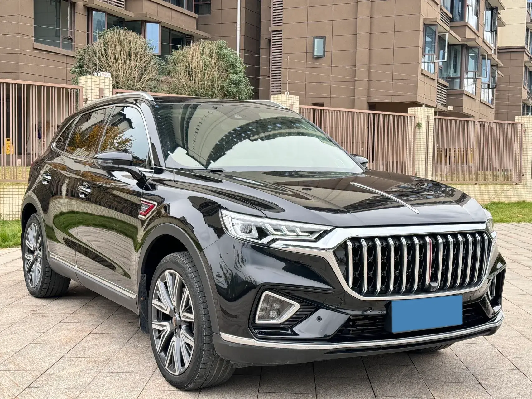 2022 HONGQI HS5 thumbnail 3