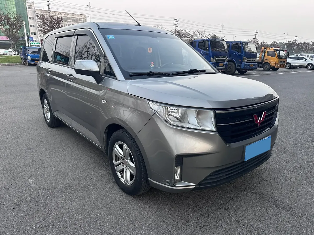 2019 WuLing HongGuang Plus 1.5T 147HP L4 6MT,autocango,china used car exporter,china ev exporter,chinese used car exporter,chinese used ev exporter
