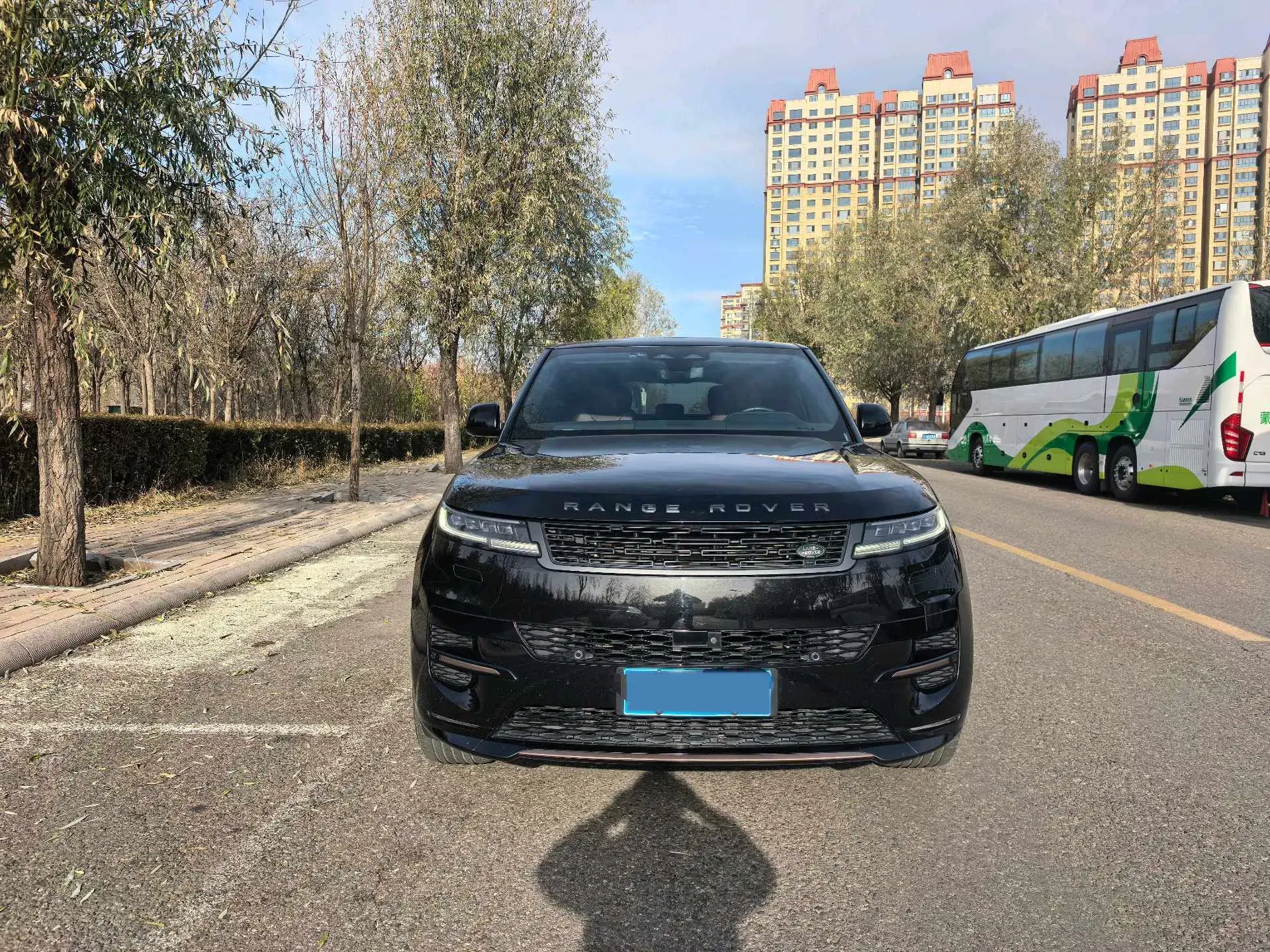 2023 LAND ROVER thumbnail 2