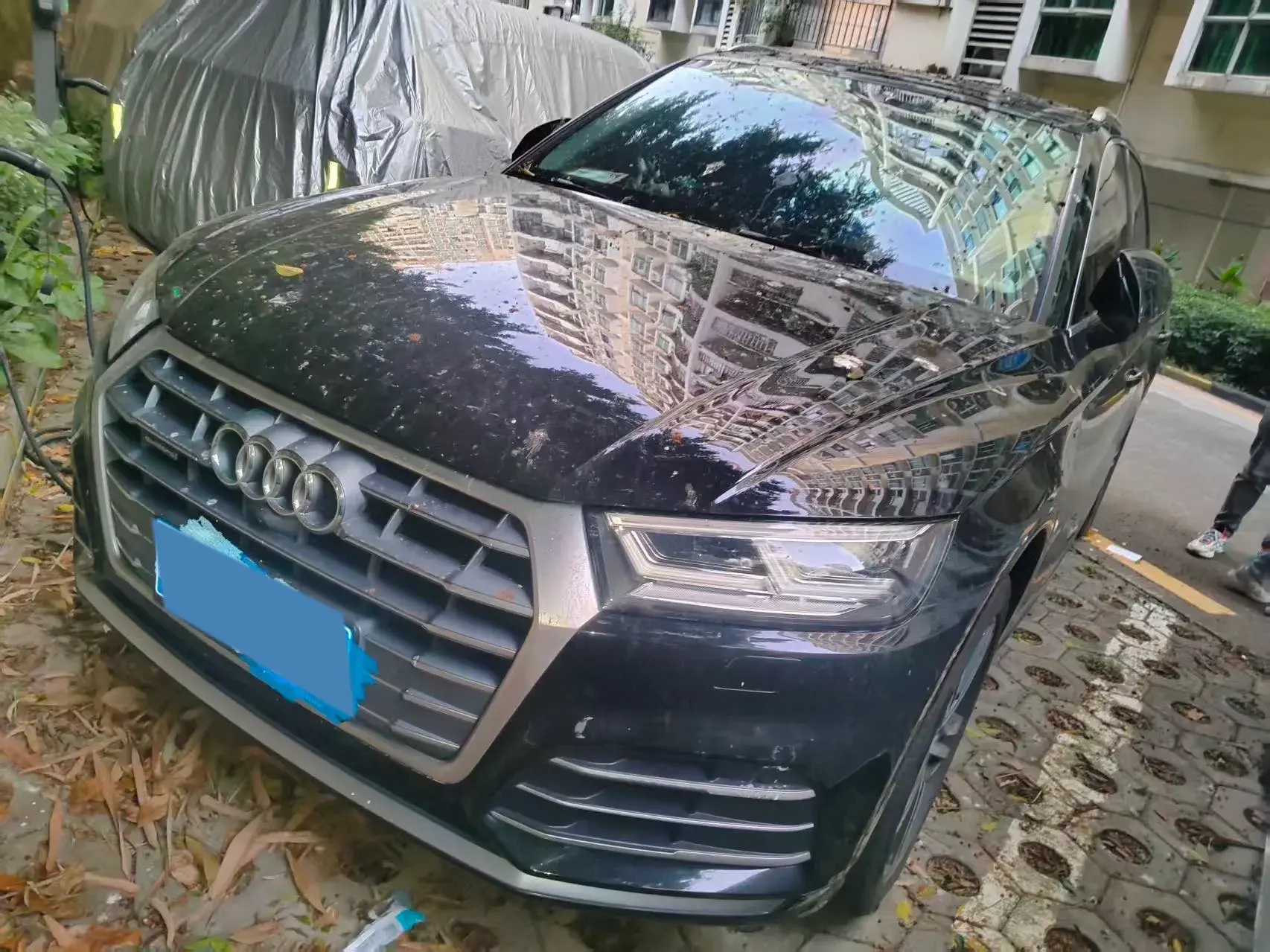 2020 AUDI Q5L view 1