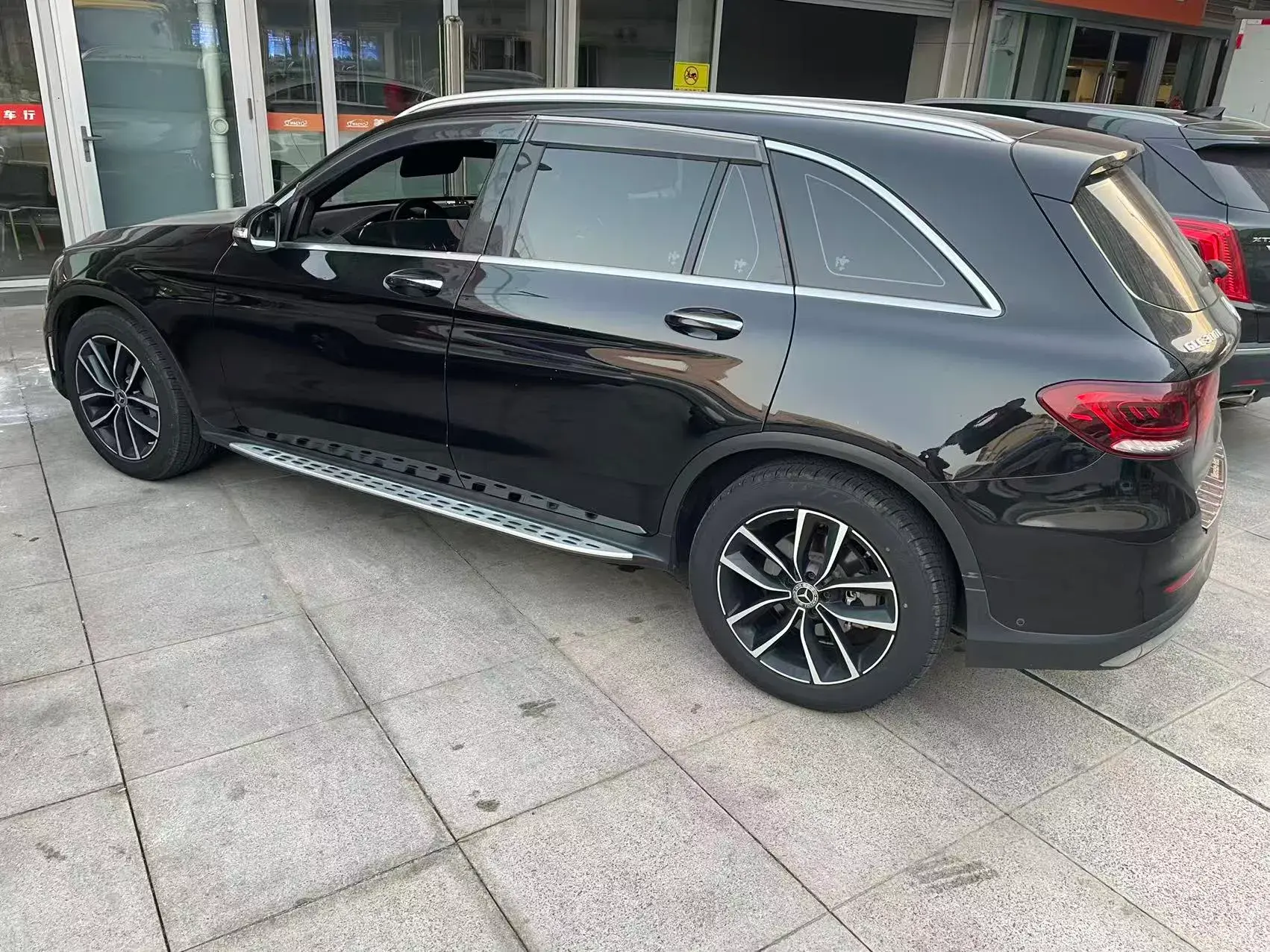 2020 MERCEDES-BENZ GLC thumbnail 4