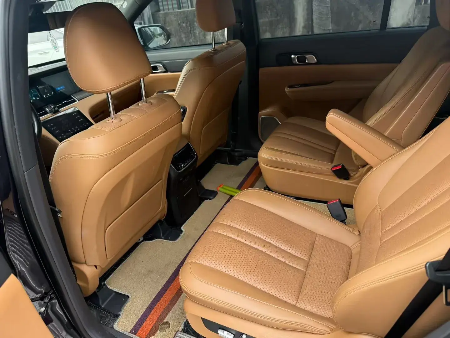 2020 LI ONE thumbnail 3