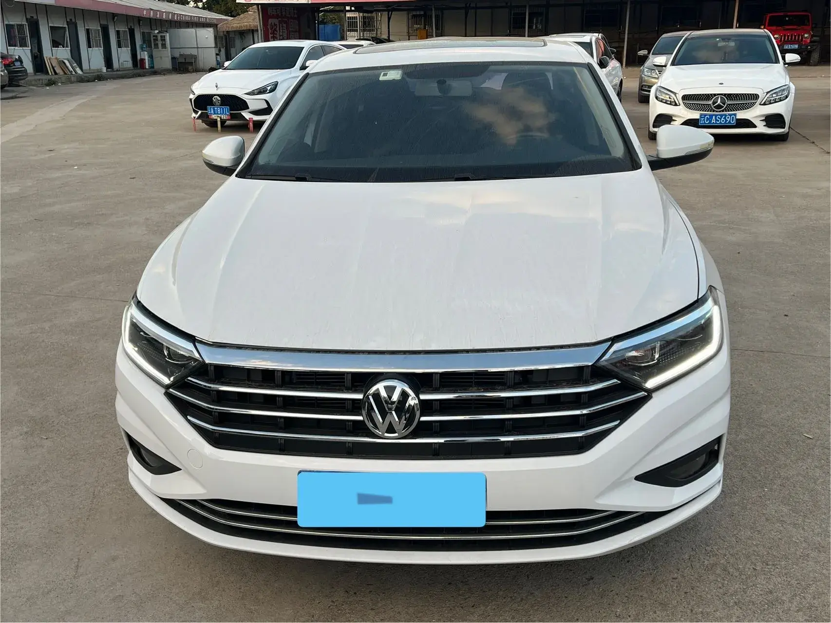 2022 VOLKSWAGEN SAGITAR thumbnail 2