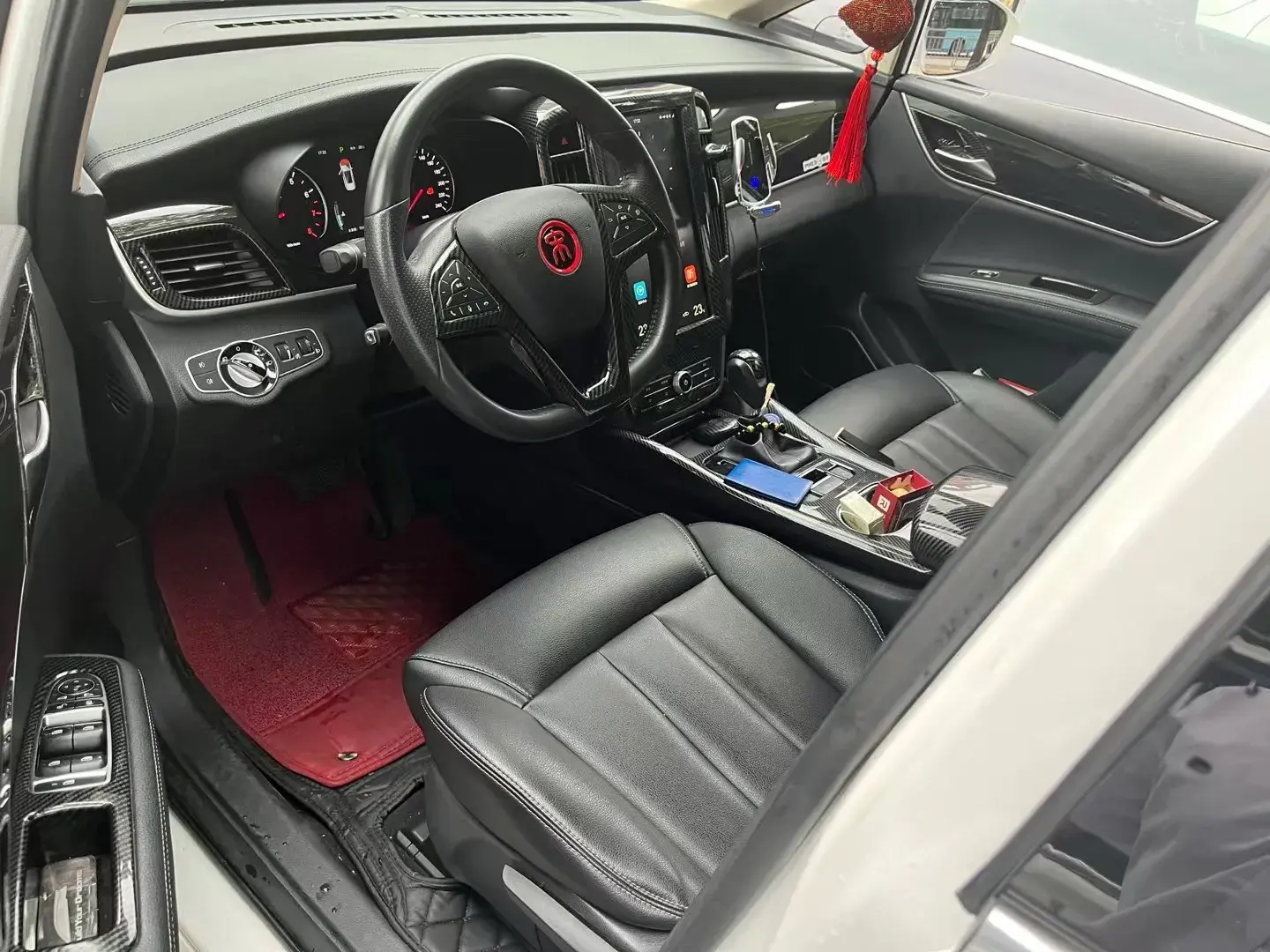 2017 BYD SONG thumbnail 3