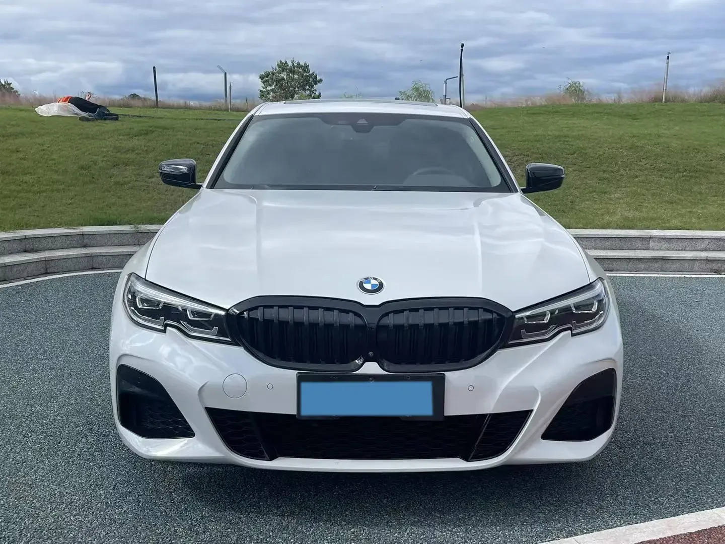 2021 BMW 3 thumbnail 2