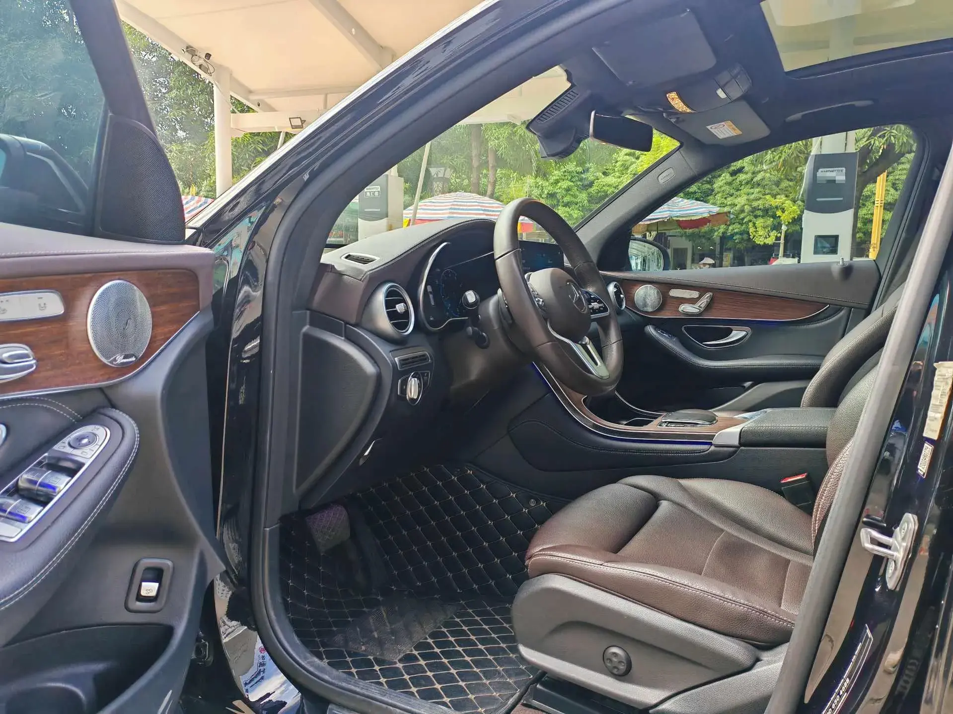 2020 MERCEDES-BENZ GLC thumbnail 4