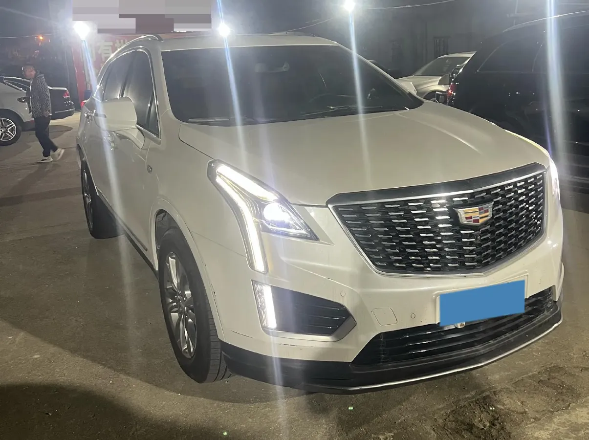 2020 Cadillac XT5 2.0T 237HP L4 9AT,autocango,china used car exporter,china ev exporter,chinese used car exporter,chinese used ev exporter