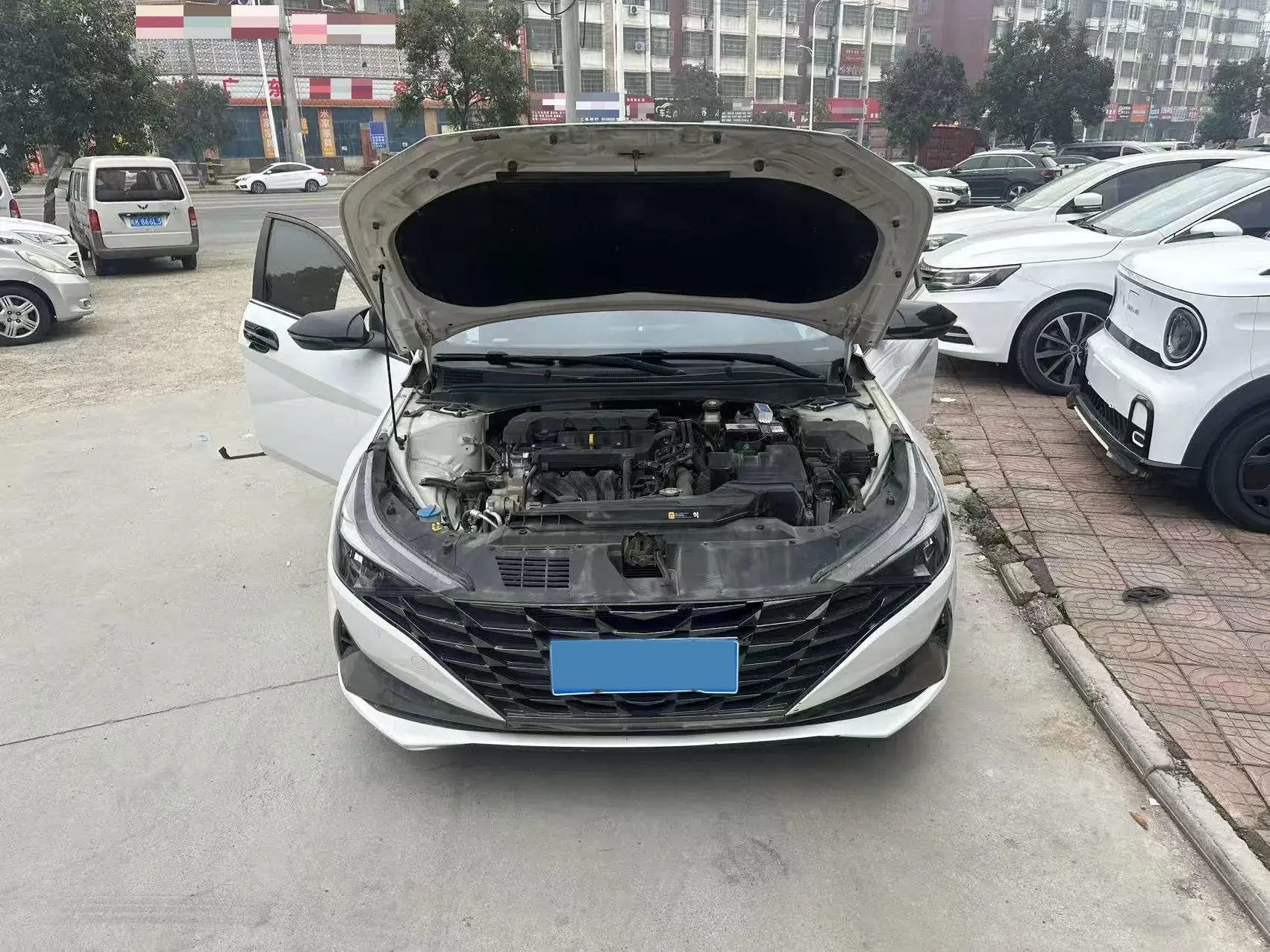 2021 HYUNDAI ELANTRA thumbnail 4