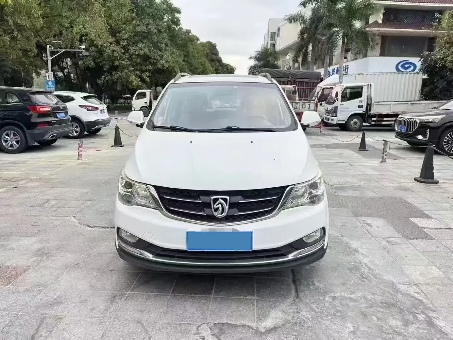 2016 BAOJUN 730 thumbnail 2