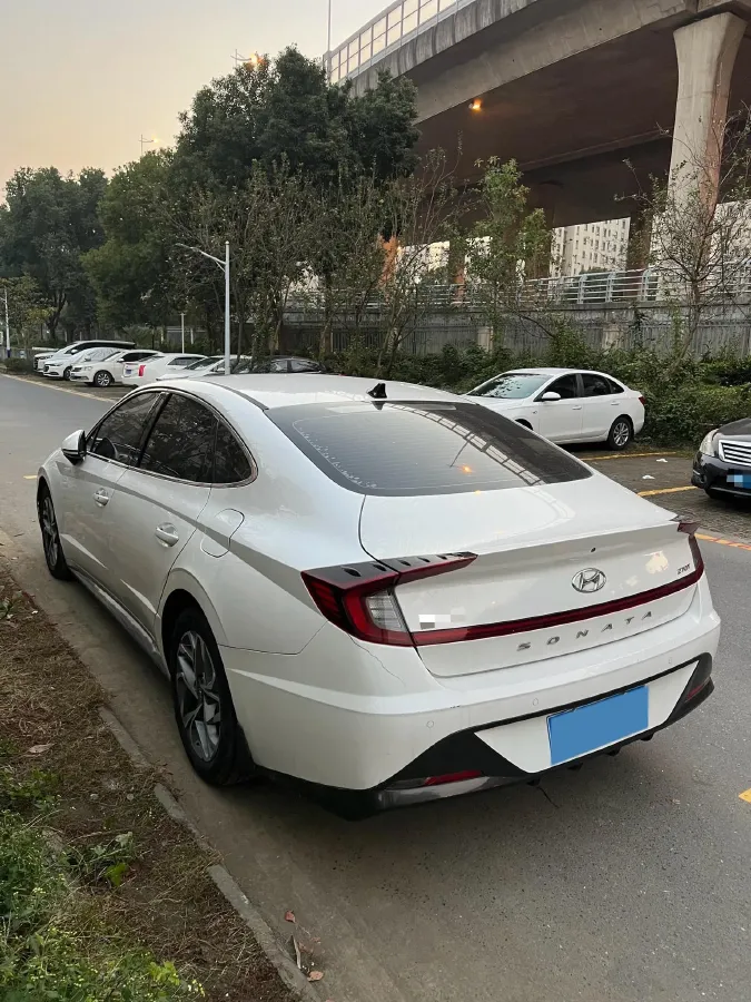 2020 Hyundai Sonata 1.5T 170HP L4 7DCT,autocango,china used car exporter,china ev exporter,chinese used car exporter,chinese used ev exporter