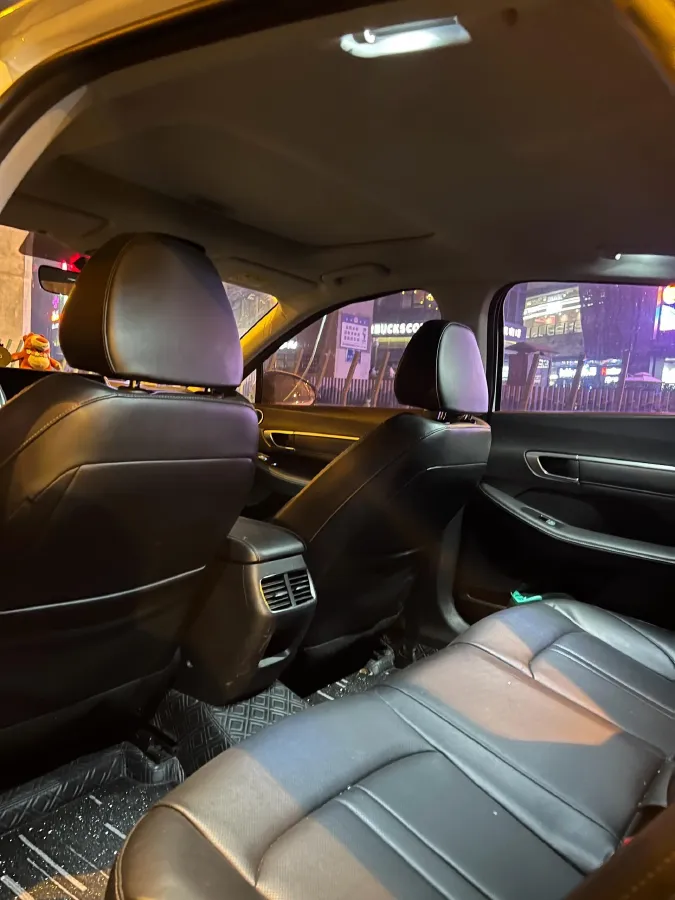 2020 Hyundai Sonata 1.5T 170HP L4 7DCT,autocango,china used car exporter,china ev exporter,chinese used car exporter,chinese used ev exporter