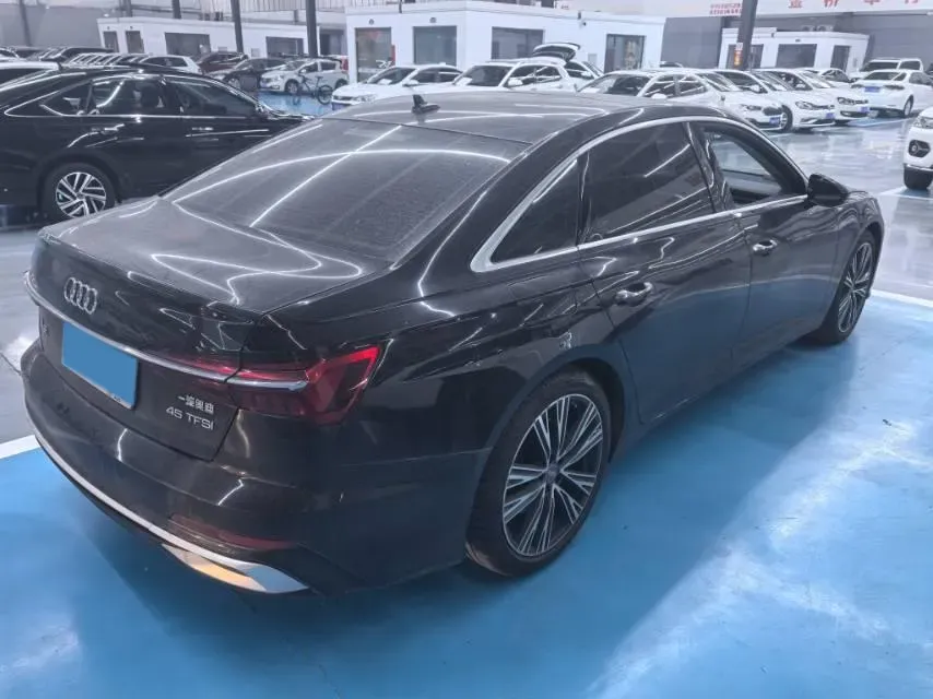 2021 Audi A6L 2.0T 190HP L4 7DCT,autocango,china used car exporter,china ev exporter,chinese used car exporter,chinese used ev exporter