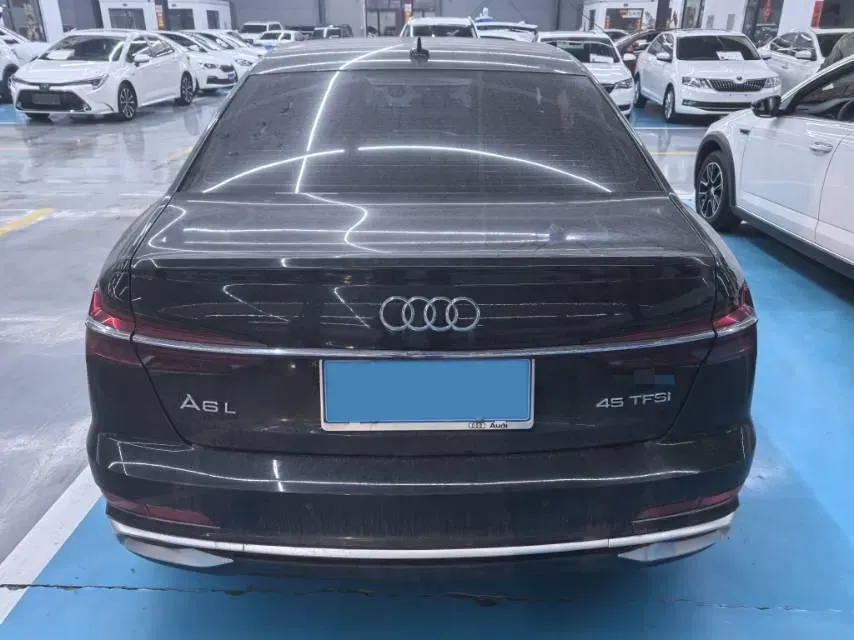 2021 Audi A6L 2.0T 190HP L4 7DCT,autocango,china used car exporter,china ev exporter,chinese used car exporter,chinese used ev exporter