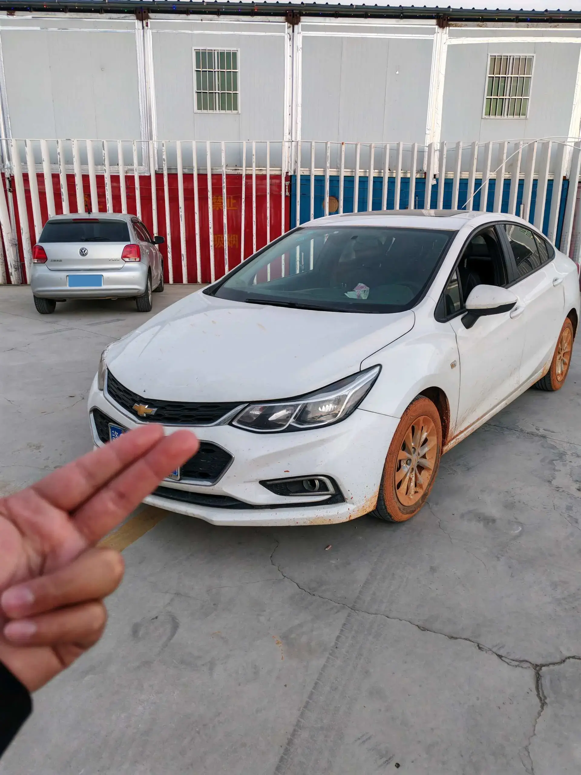 2018 CHEVROLET CRUZE view 1