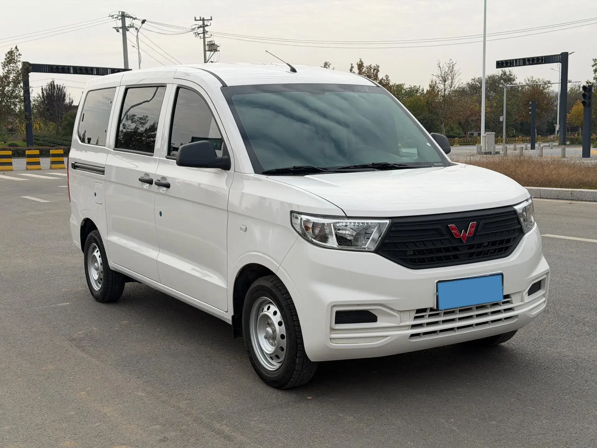 2019 WULING HONGGUANG thumbnail 3