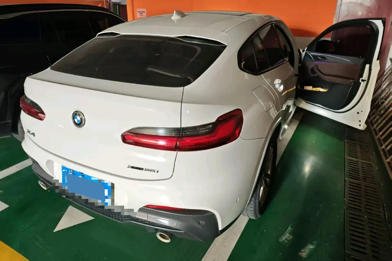 2021 BMW X4 2.0T 184HP L4 8AT,autocango,china used car exporter,china ev exporter,chinese used car exporter,chinese used ev exporter