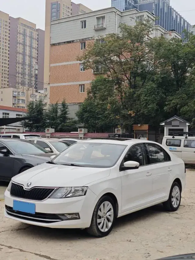 2019 SKODA RAPID view 1