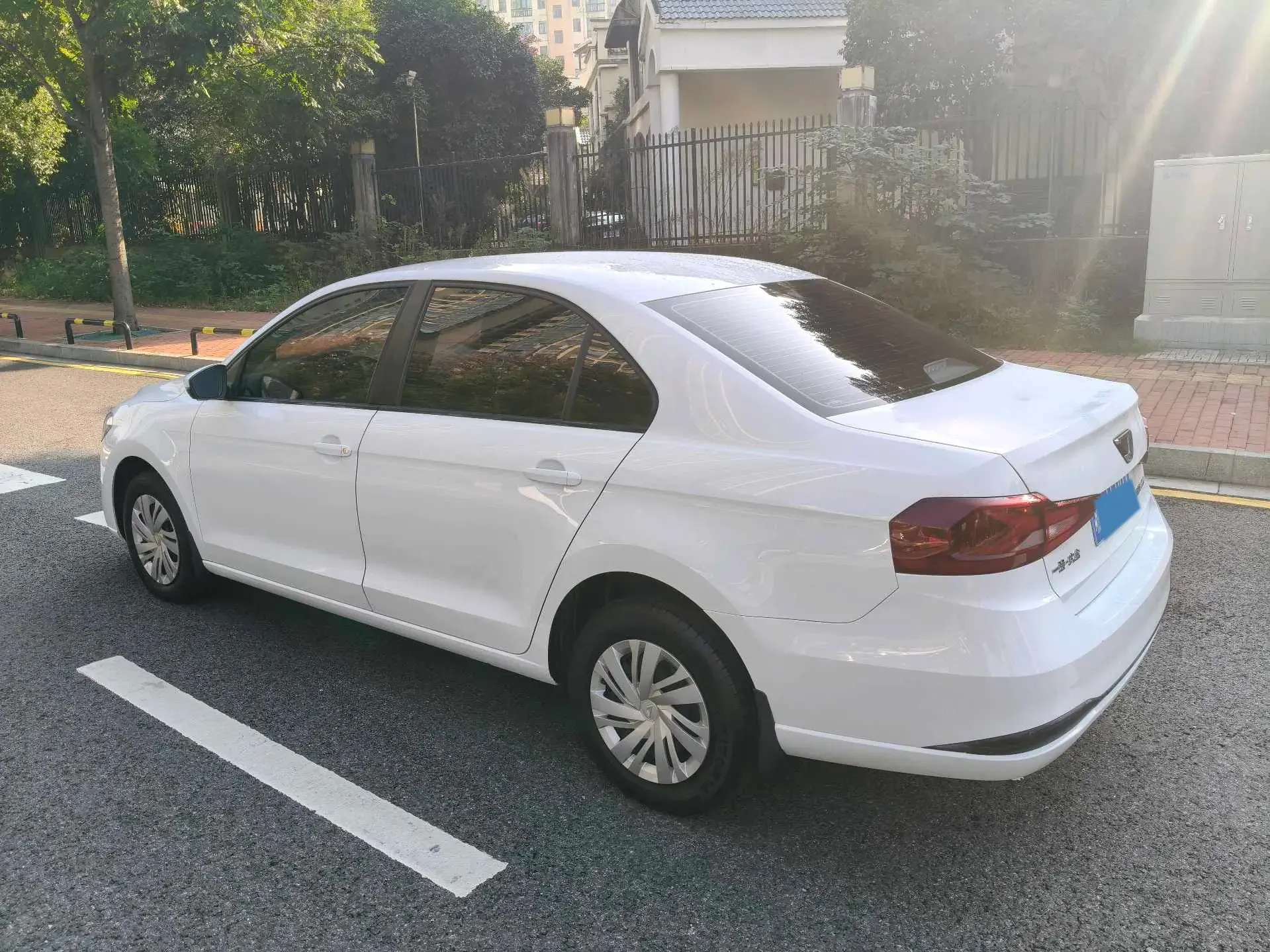 2021 JETTA VA3 thumbnail 3