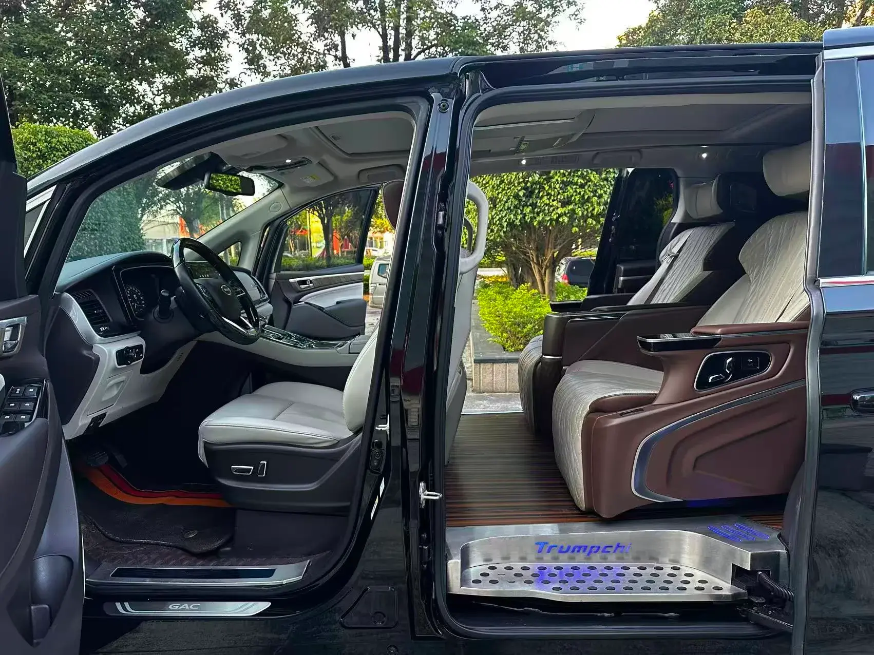 2021 GAC TRUMPCHI thumbnail 3