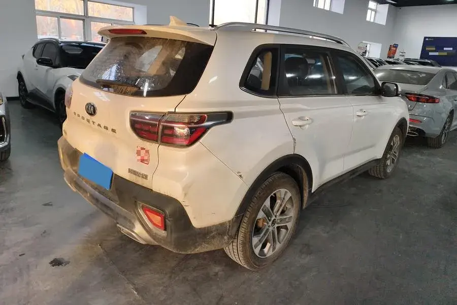 2018 KIA SPORTAGE thumbnail 3