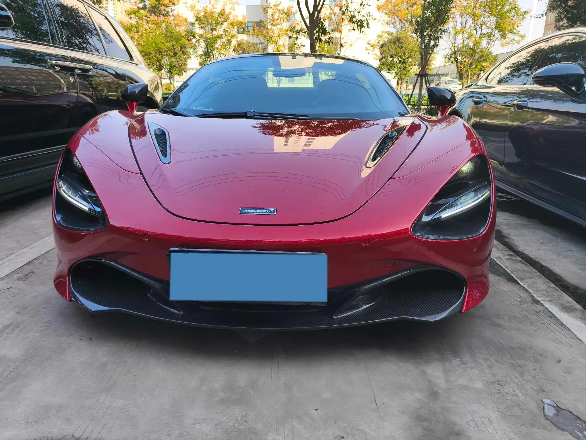 2019 MCLAREN 720S thumbnail 2