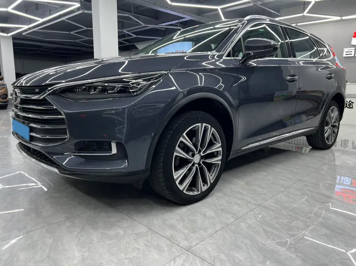 2019 BYD TANG view 1