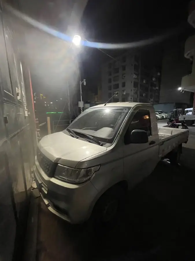 2021 WuLing RongGuang New Truck 1.8L 125HP L4 5MT