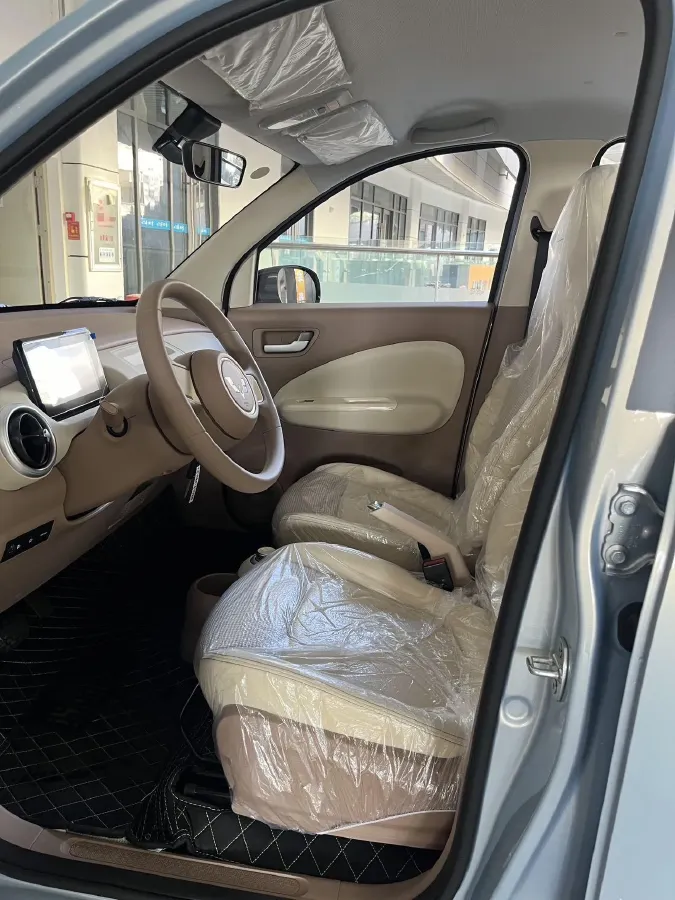 2025 WuLing HongGuang MINI EV BEV 16.2KWH,autocango,china used car exporter,china ev exporter,chinese used car exporter,chinese used ev exporter