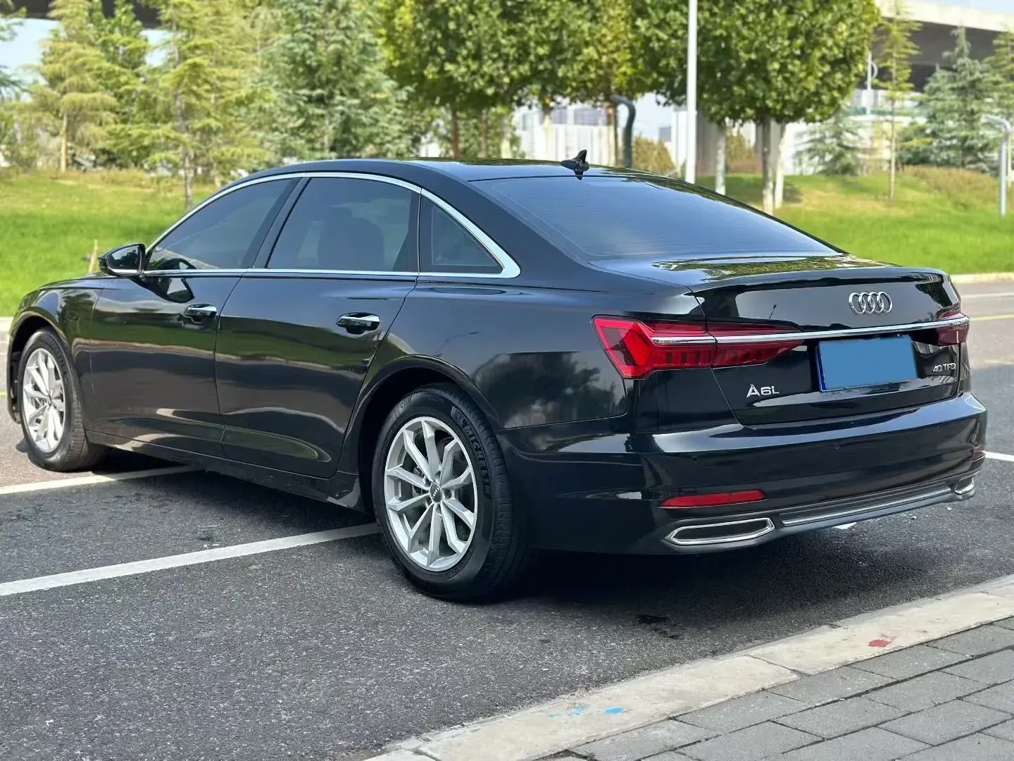 2020 AUDI A6L thumbnail 4