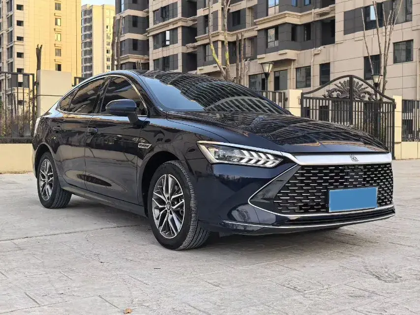 2023 BYD QIN thumbnail 3