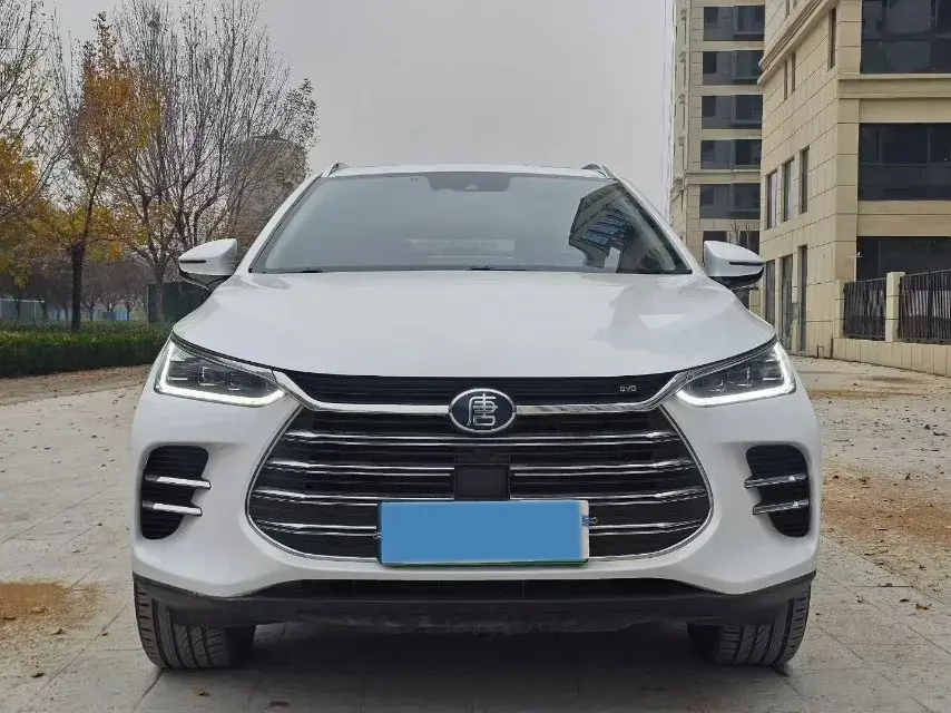 2018 BYD TANG thumbnail 2